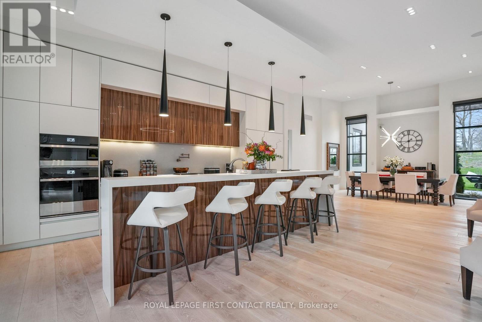












2761 LOCKHART ROAD

,
Innisfil,




Ontario
L9S3G2

