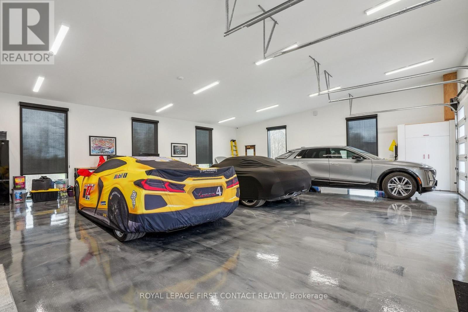 












2761 LOCKHART ROAD

,
Innisfil,




Ontario
L9S3G2

