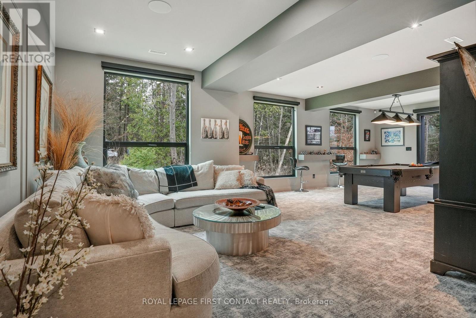 












2761 LOCKHART ROAD

,
Innisfil,




Ontario
L9S3G2

