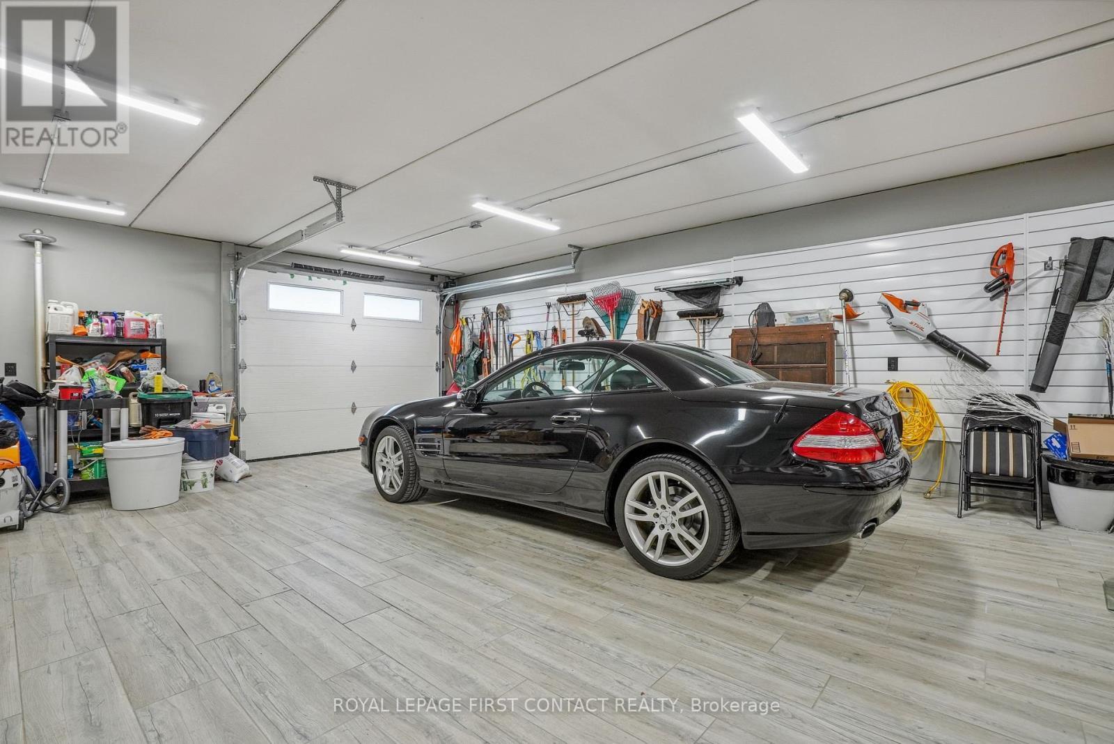 












2761 LOCKHART ROAD

,
Innisfil,




Ontario
L9S3G2

