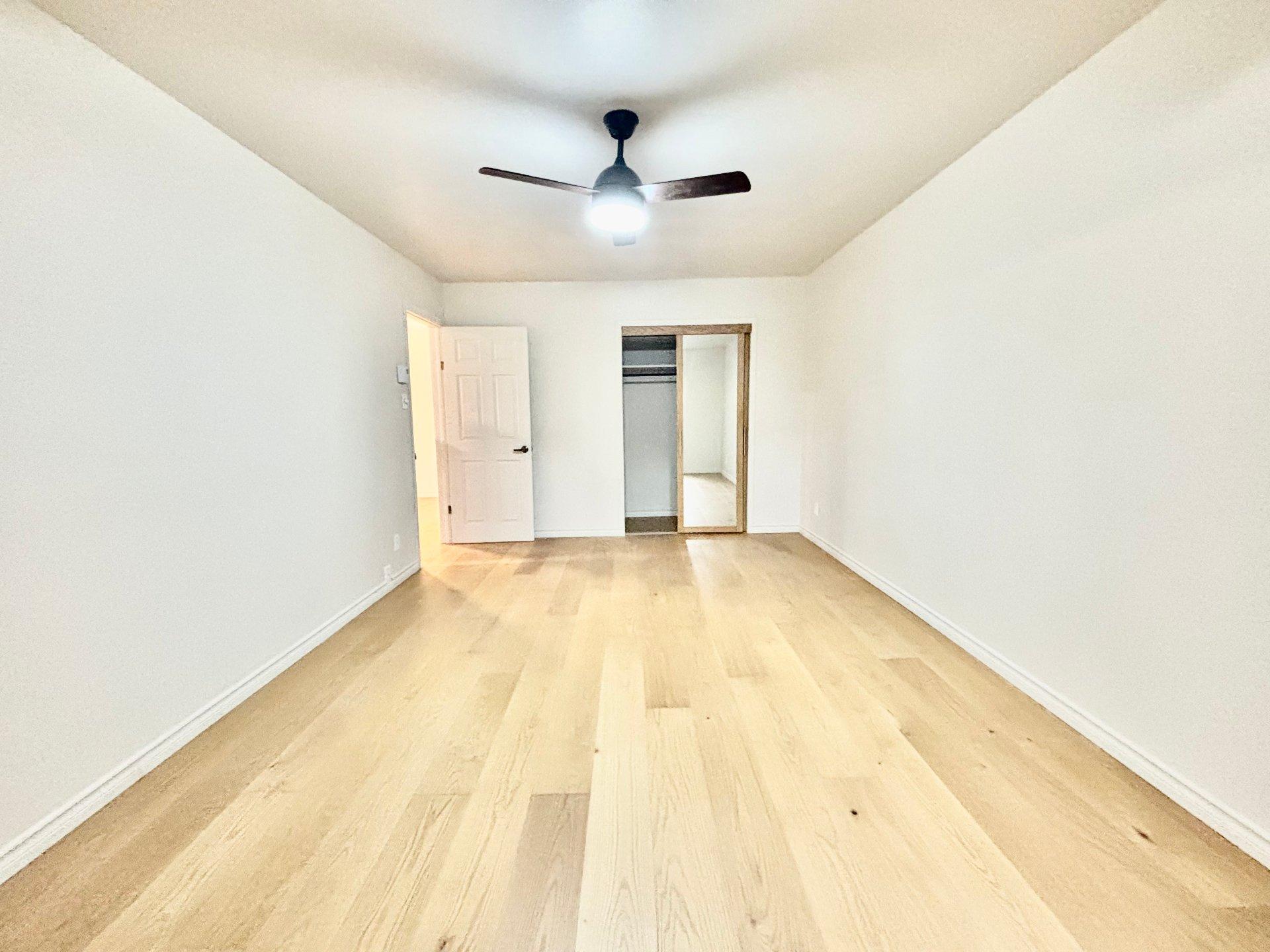 









4999


Rue Pilon

,
Montréal (Pierrefonds-Roxboro),




QC
H9K1G5

