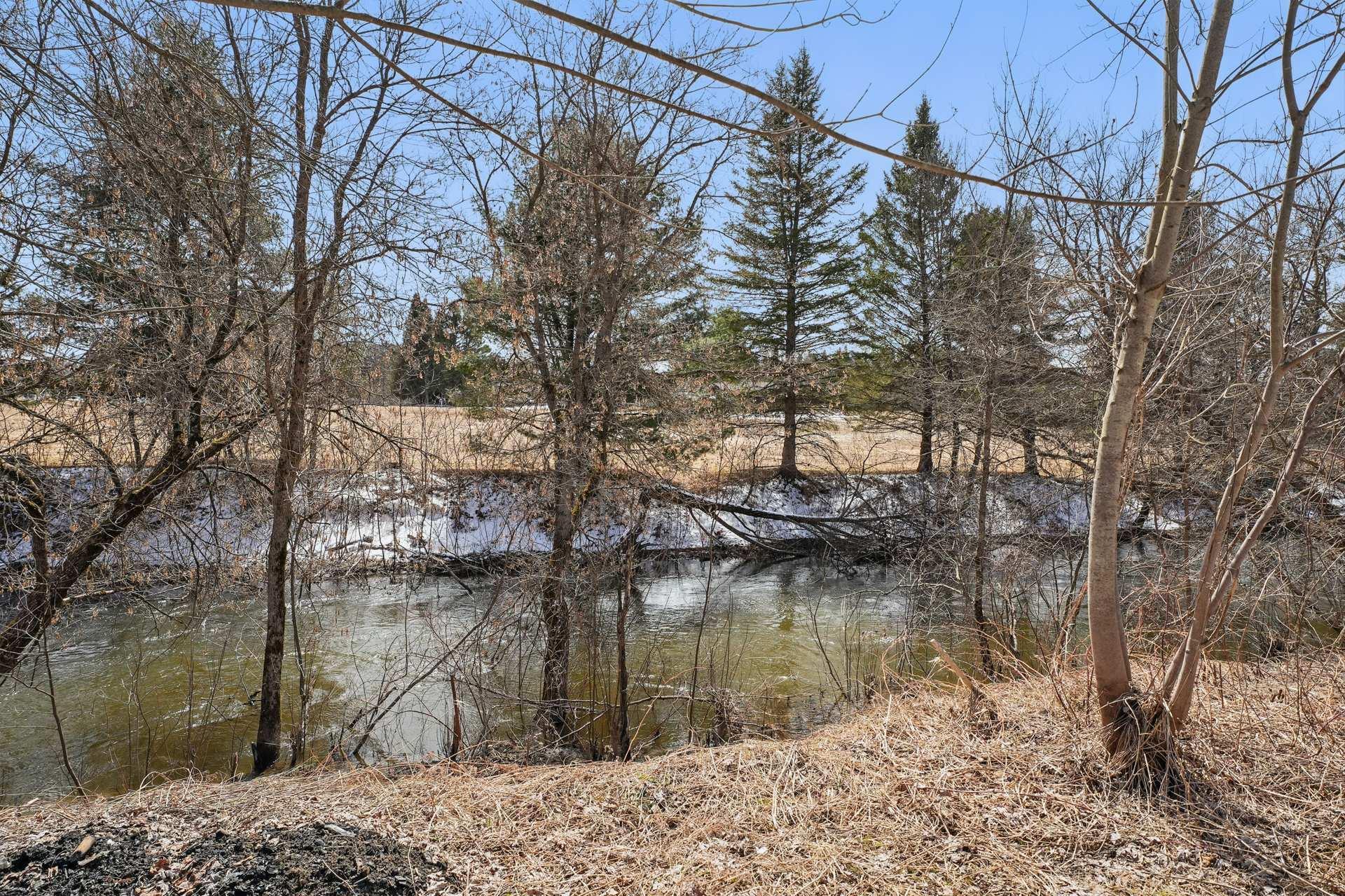 









380


Route Principale O.

,
La Pêche,




QC
J0X2W0

