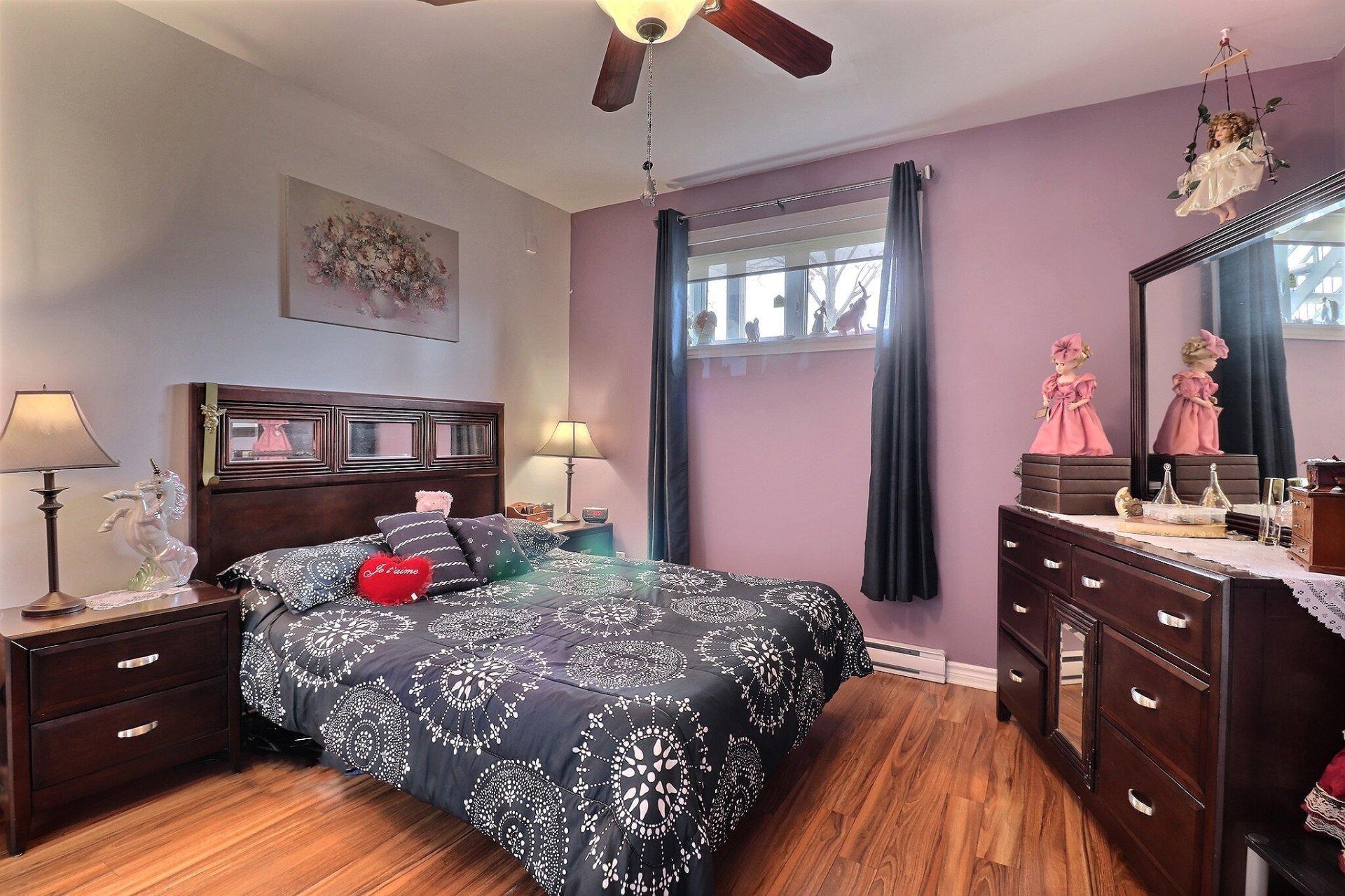 









1308


Boul. Maloney E.

, 1,
Gatineau (Gatineau),




QC
J8P1J3

