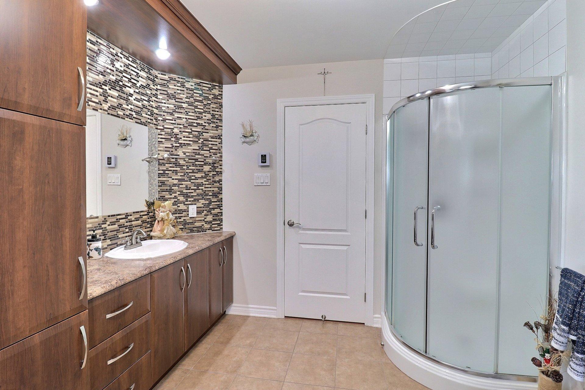 









1308


Boul. Maloney E.

, 1,
Gatineau (Gatineau),




QC
J8P1J3

