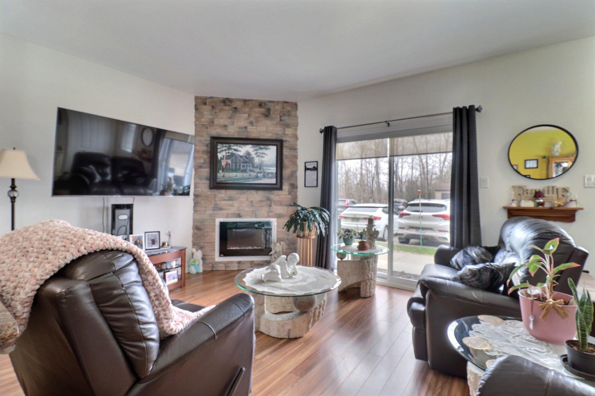 









1308


Boul. Maloney E.

, 1,
Gatineau (Gatineau),




QC
J8P1J3

