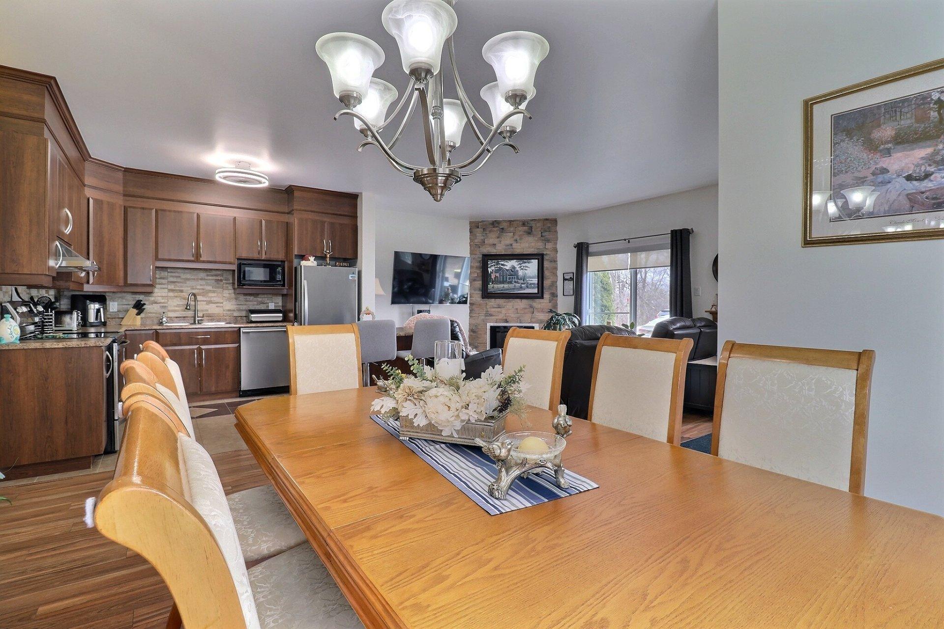 









1308


Boul. Maloney E.

, 1,
Gatineau (Gatineau),




QC
J8P1J3

