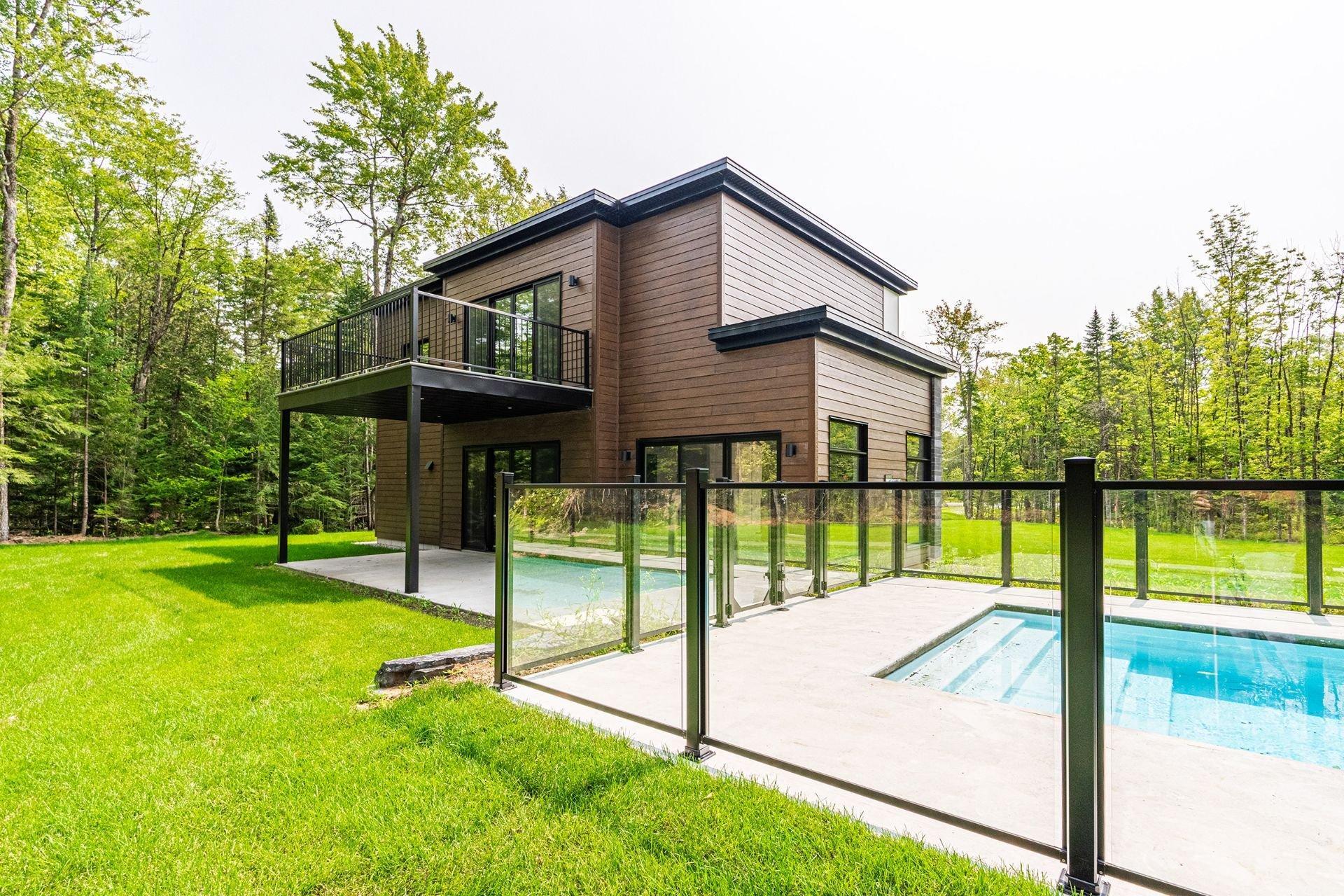 









2350


Rue du Havre

,
Magog,




QC
J1X5R9

