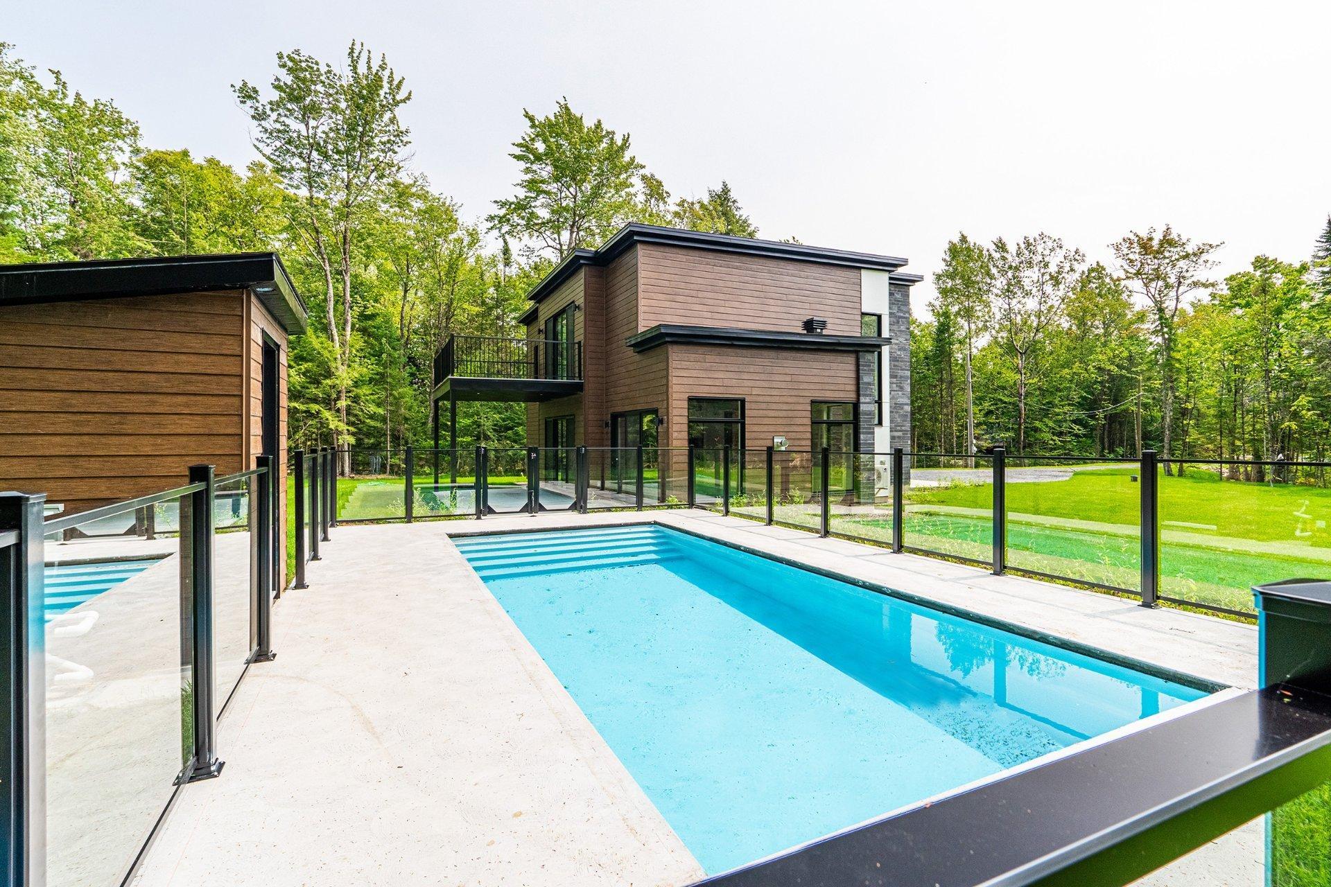 









2350


Rue du Havre

,
Magog,




QC
J1X5R9

