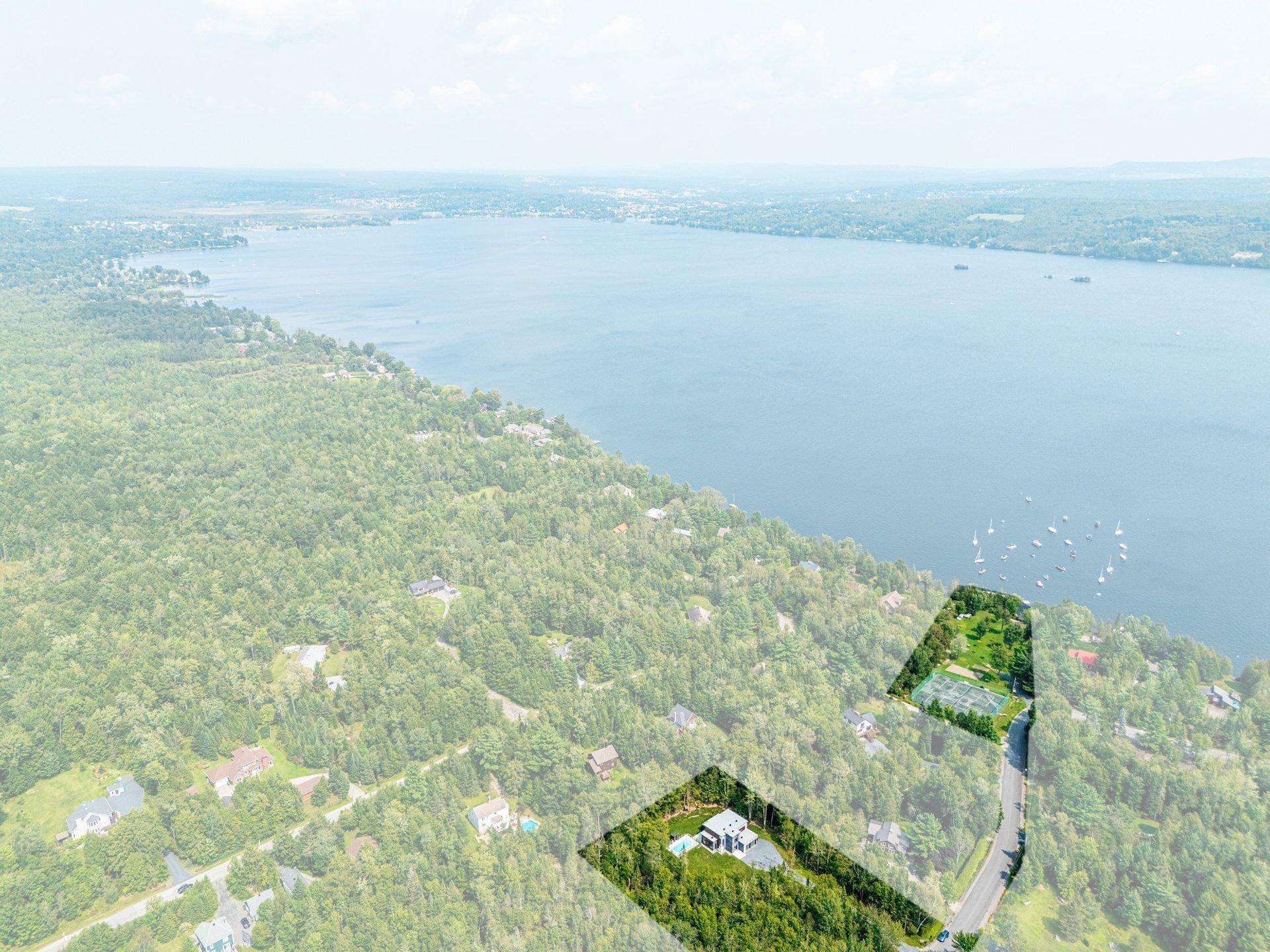 









2350


Rue du Havre

,
Magog,




QC
J1X5R9

