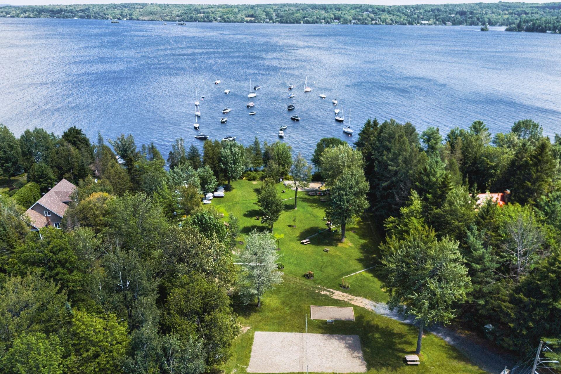 









2350


Rue du Havre

,
Magog,




QC
J1X5R9

