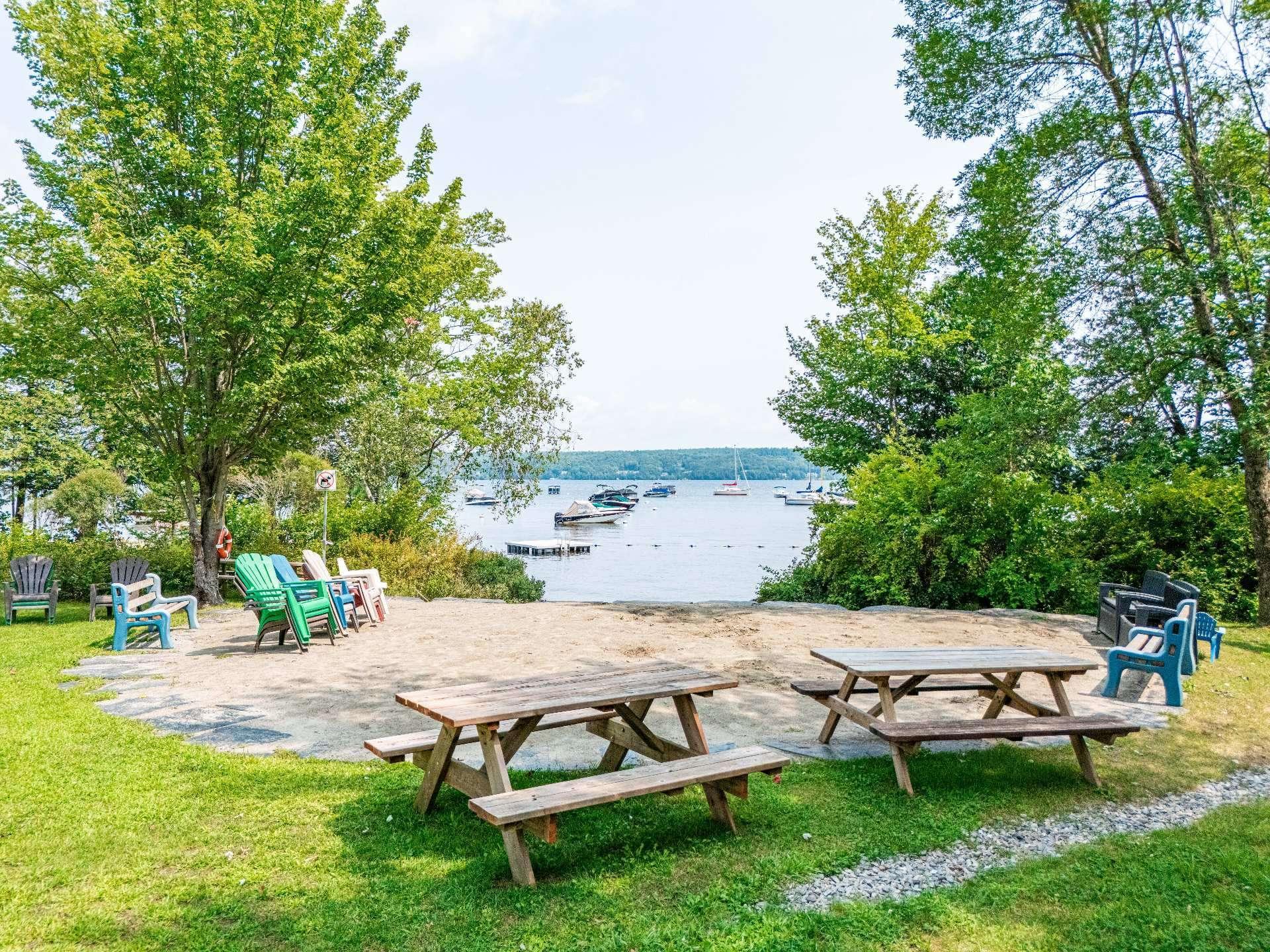 









2350


Rue du Havre

,
Magog,




QC
J1X5R9


