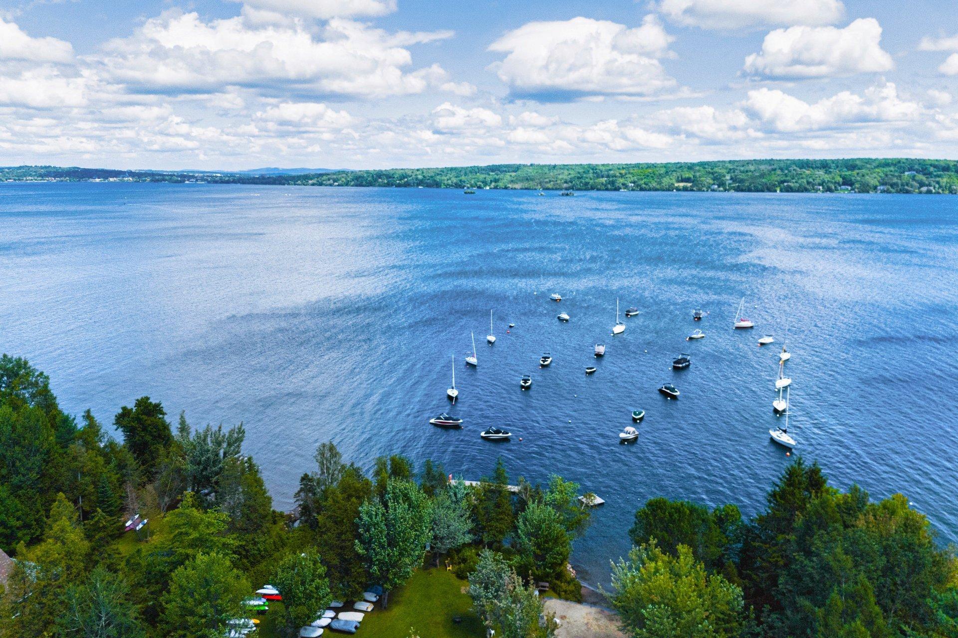 









2350


Rue du Havre

,
Magog,




QC
J1X5R9

