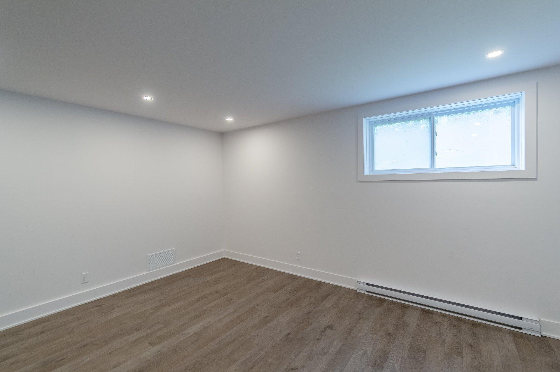 









6780


Rue Baillargeon

,
Brossard,




QC
J4Z1S9

