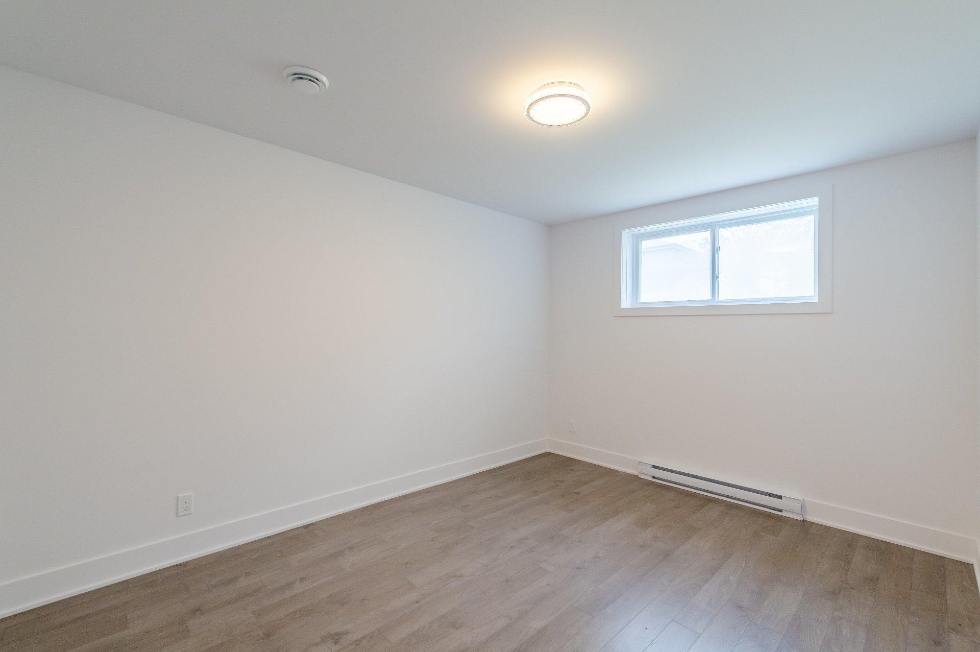 









6780


Rue Baillargeon

,
Brossard,




QC
J4Z1S9

