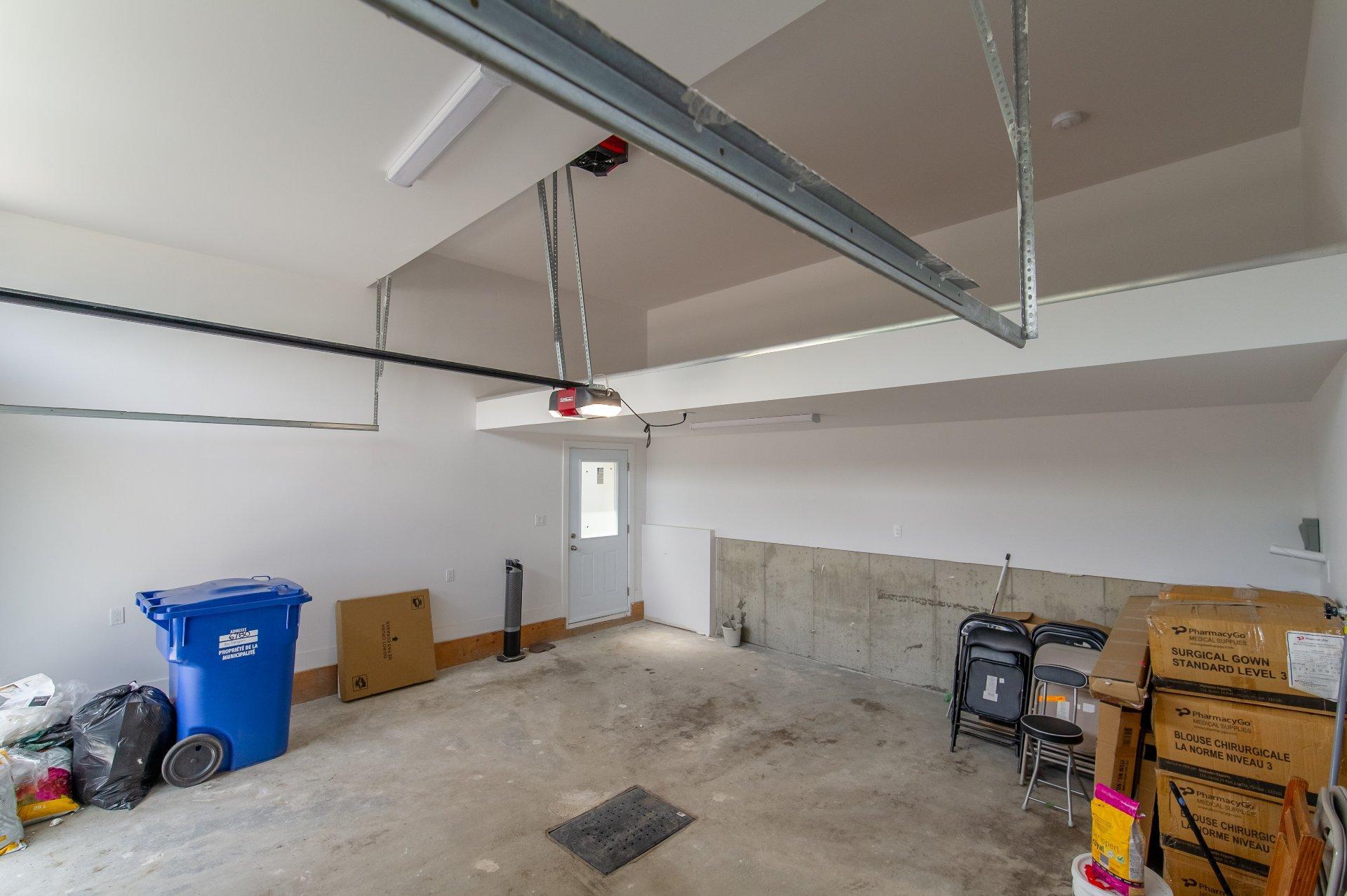 









6780


Rue Baillargeon

,
Brossard,




QC
J4Z1S9

