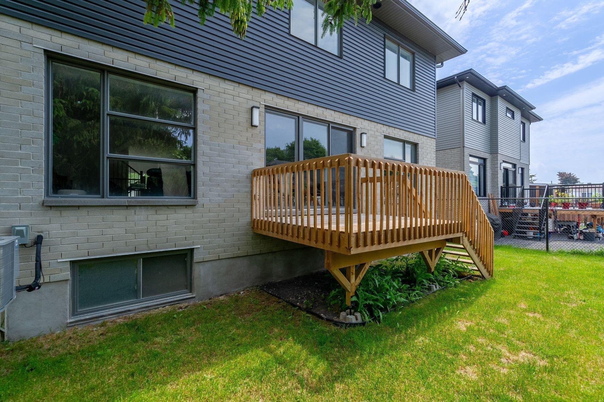









6780


Rue Baillargeon

,
Brossard,




QC
J4Z1S9

