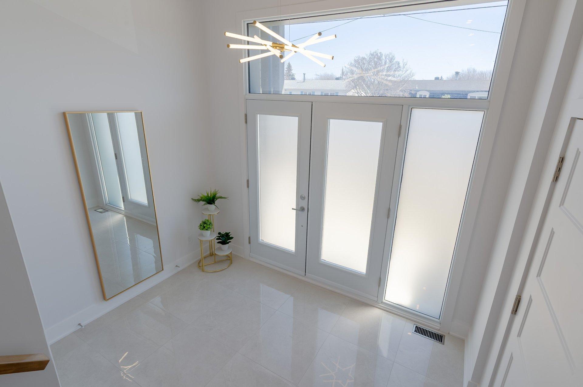 









6780


Rue Baillargeon

,
Brossard,




QC
J4Z1S9

