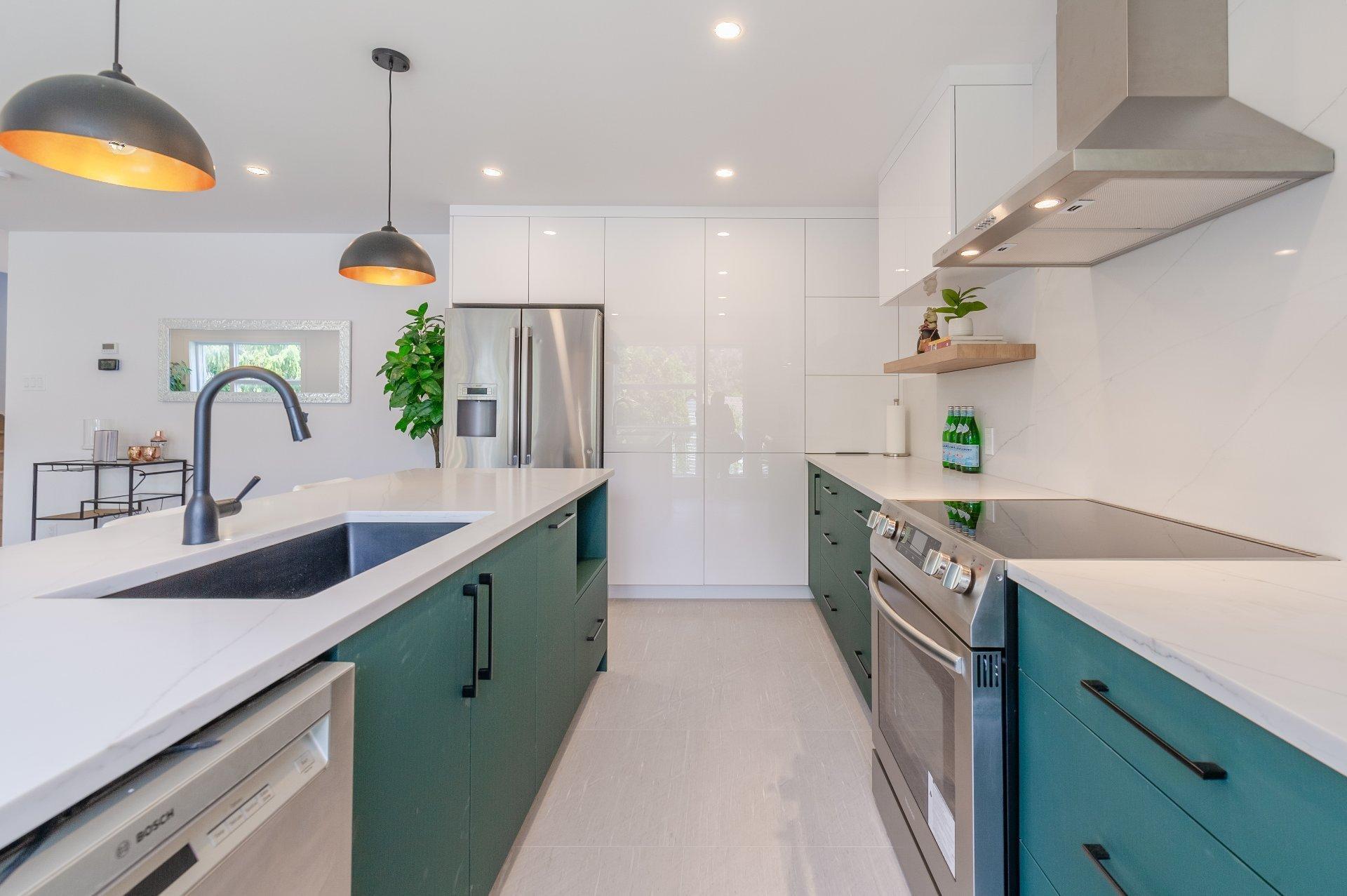 









6780


Rue Baillargeon

,
Brossard,




QC
J4Z1S9

