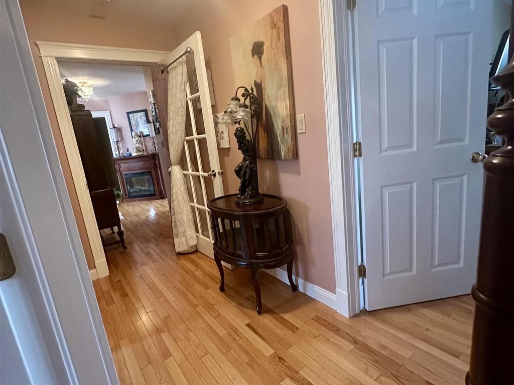 












62 McGill Avenue

,
Brighton,




PE
C1A 2J5

