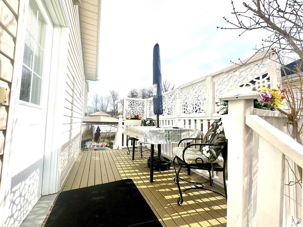 












62 McGill Avenue

,
Brighton,




PE
C1A 2J5

