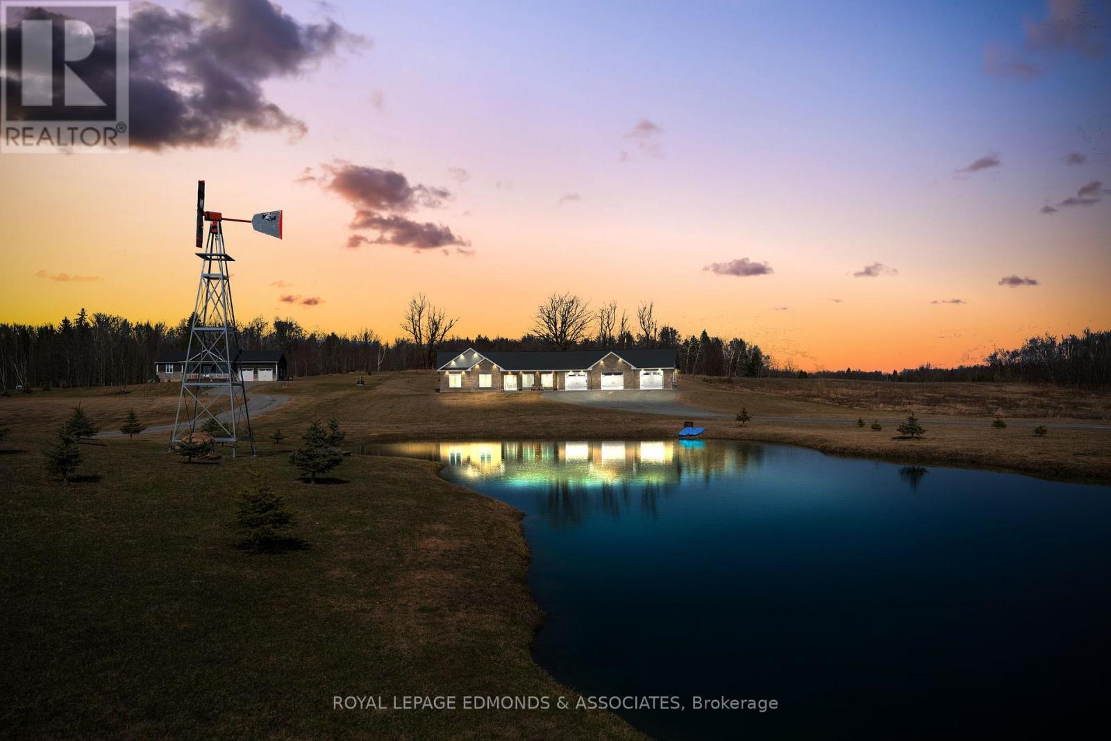 












346 FORESTERS FALLS ROAD

,
Whitewater Region,




Ontario
K0J1K0


