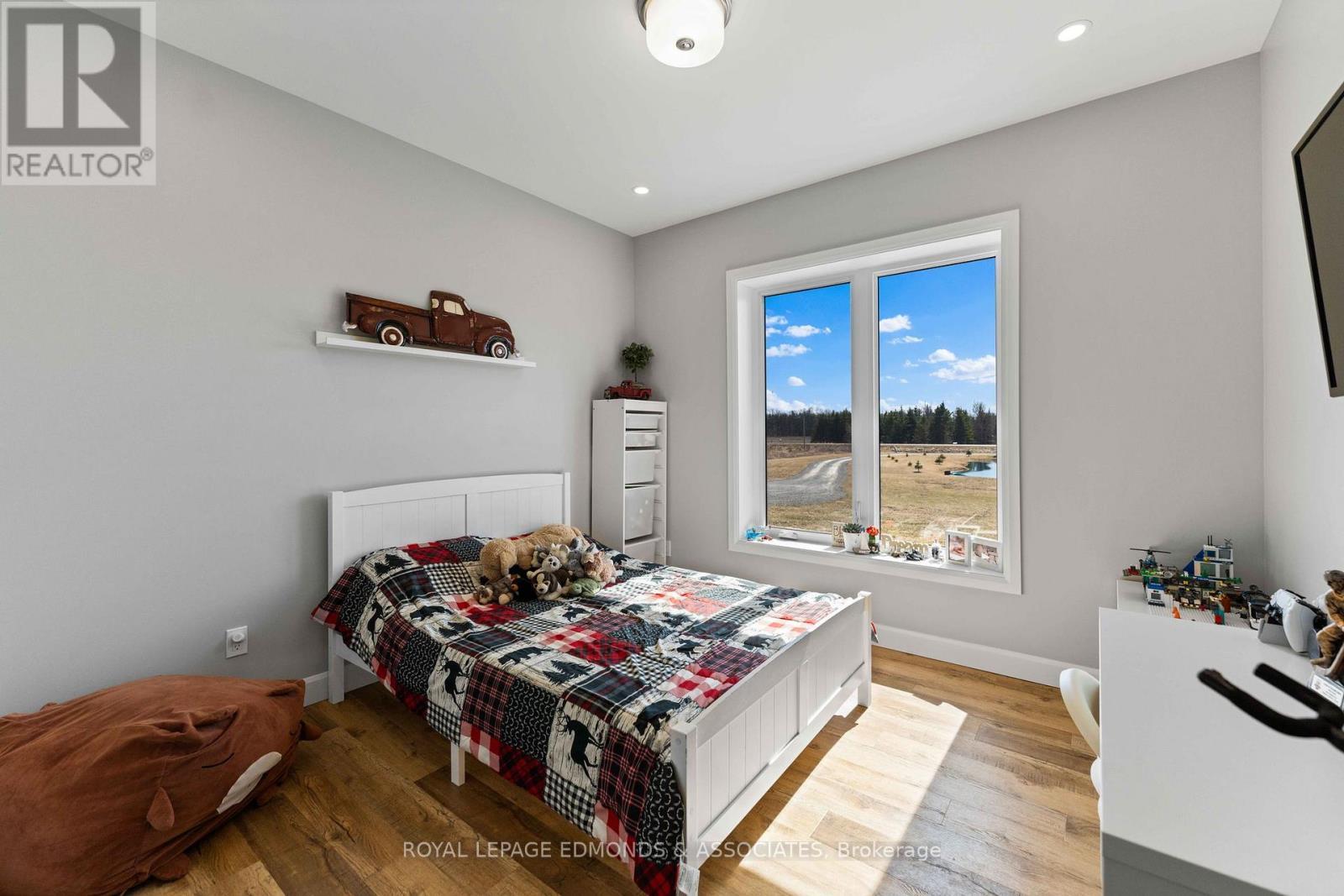 












346 FORESTERS FALLS ROAD

,
Whitewater Region,




Ontario
K0J1K0

