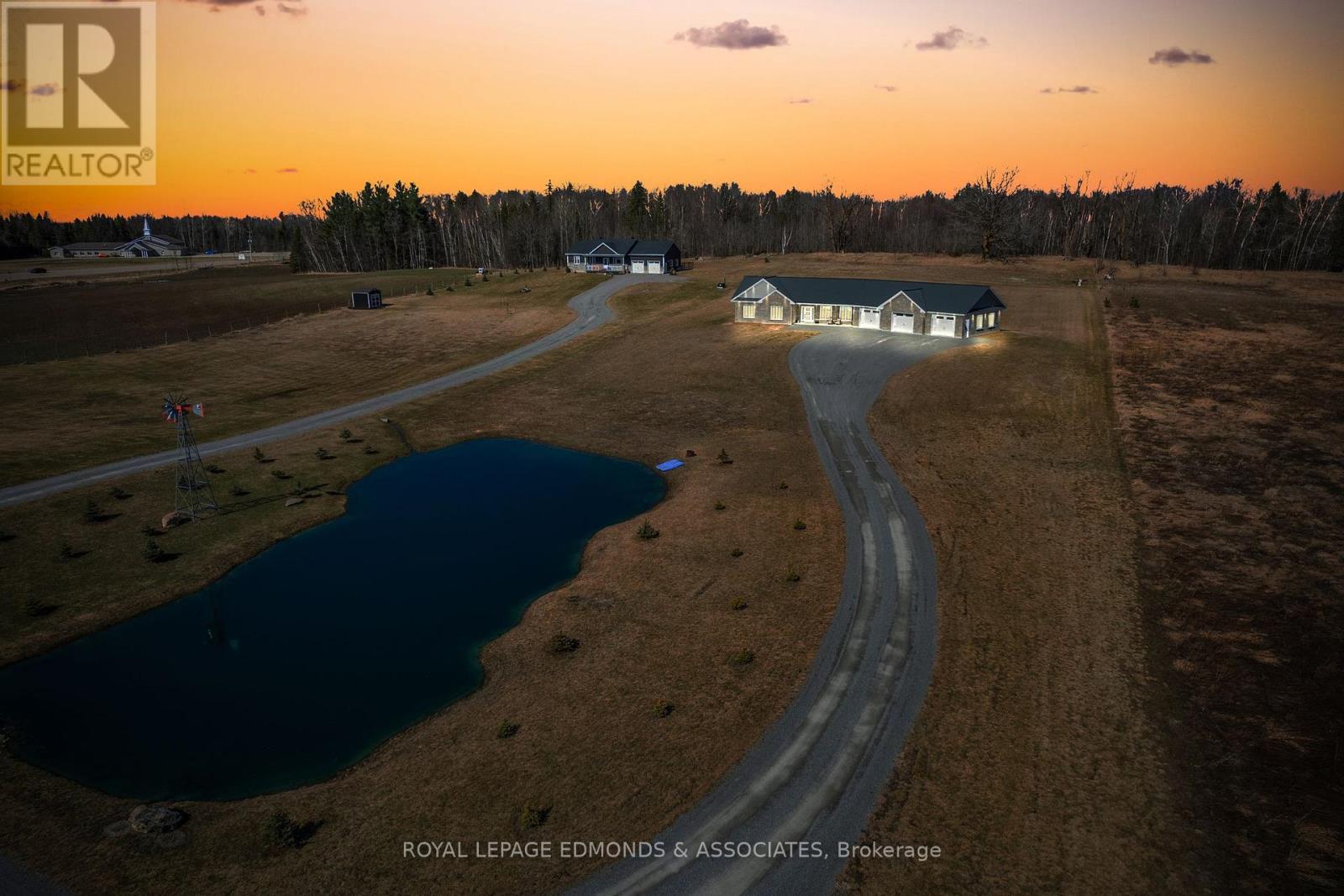 












346 FORESTERS FALLS ROAD

,
Whitewater Region,




Ontario
K0J1K0

