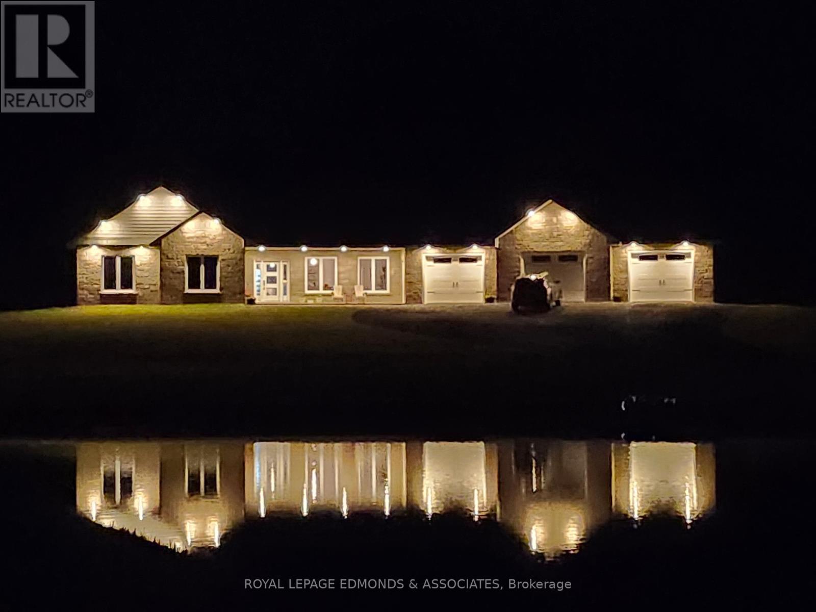 












346 FORESTERS FALLS ROAD

,
Whitewater Region,




Ontario
K0J1K0

