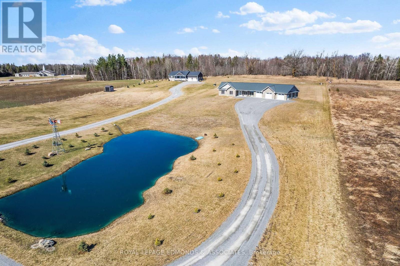 












346 FORESTERS FALLS ROAD

,
Whitewater Region,




Ontario
K0J1K0

