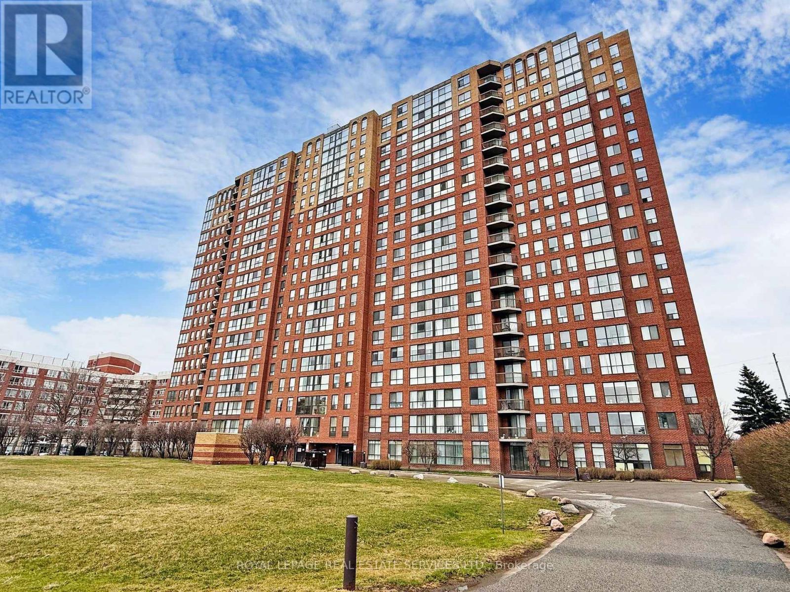 












213 - 330 MCCOWAN ROAD

,
Toronto,




Ontario
M1J3N3


