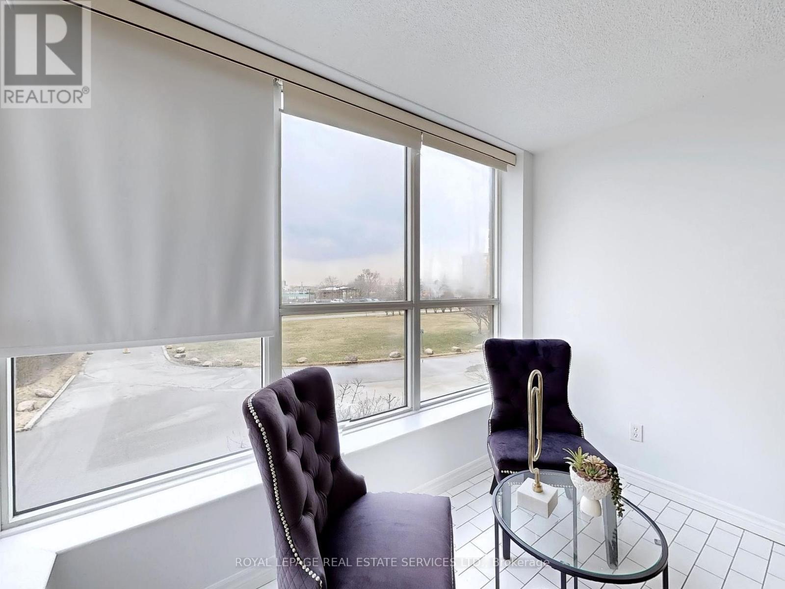 












213 - 330 MCCOWAN ROAD

,
Toronto,




Ontario
M1J3N3

