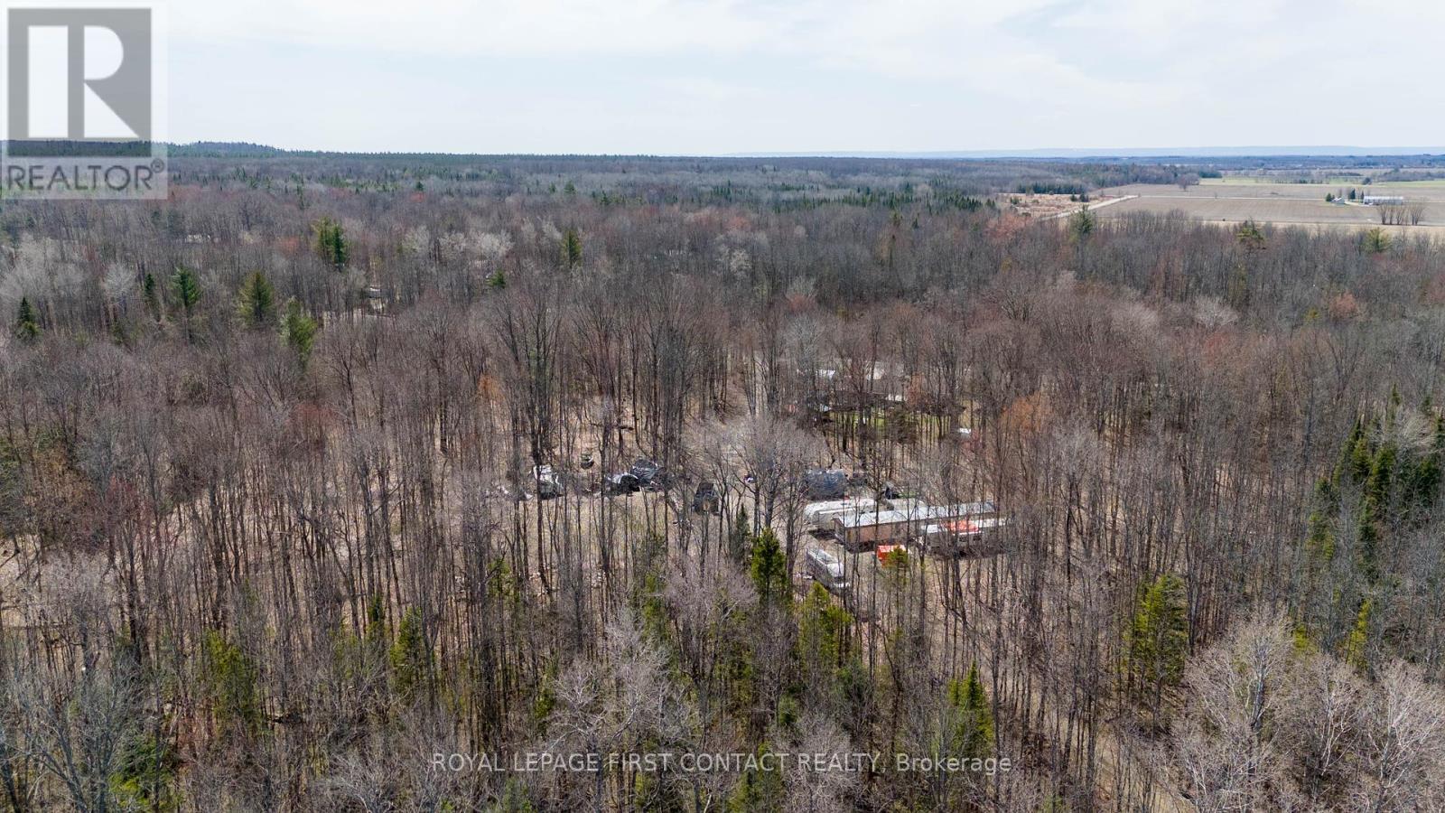 












1912 SOUTH ORR LAKE ROAD

,
Springwater,







Ontario
L0L1P0

