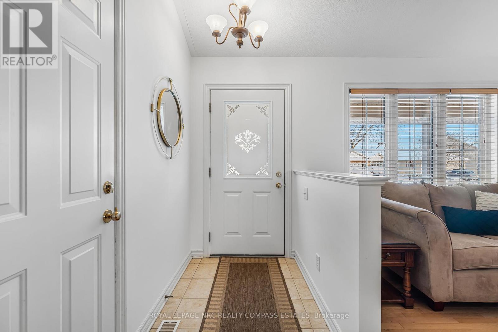 












14 HOPE AVENUE

,
Niagara-on-the-Lake (Virgil),




Ontario
L0S1T0

