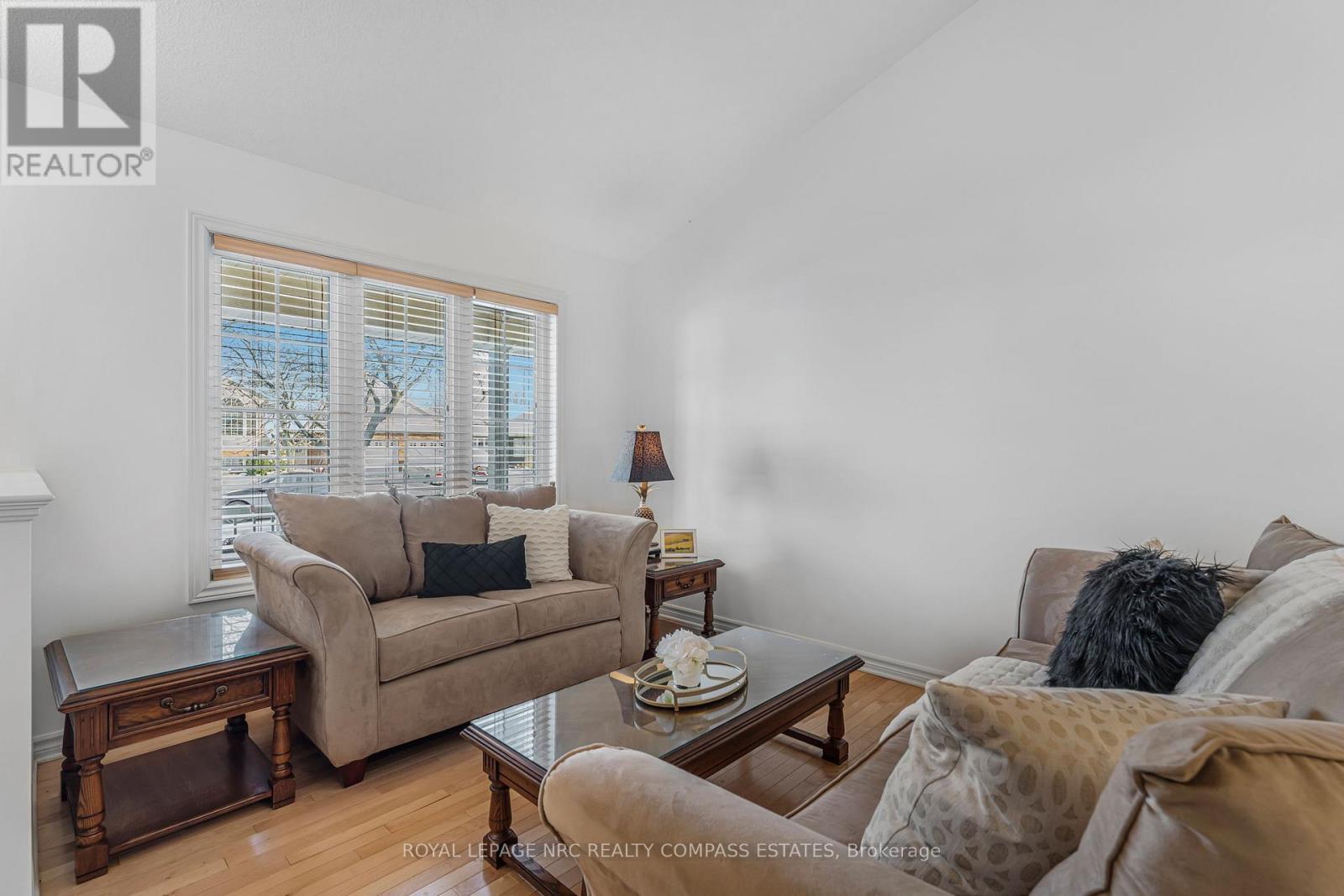 












14 HOPE AVENUE

,
Niagara-on-the-Lake (Virgil),




Ontario
L0S1T0

