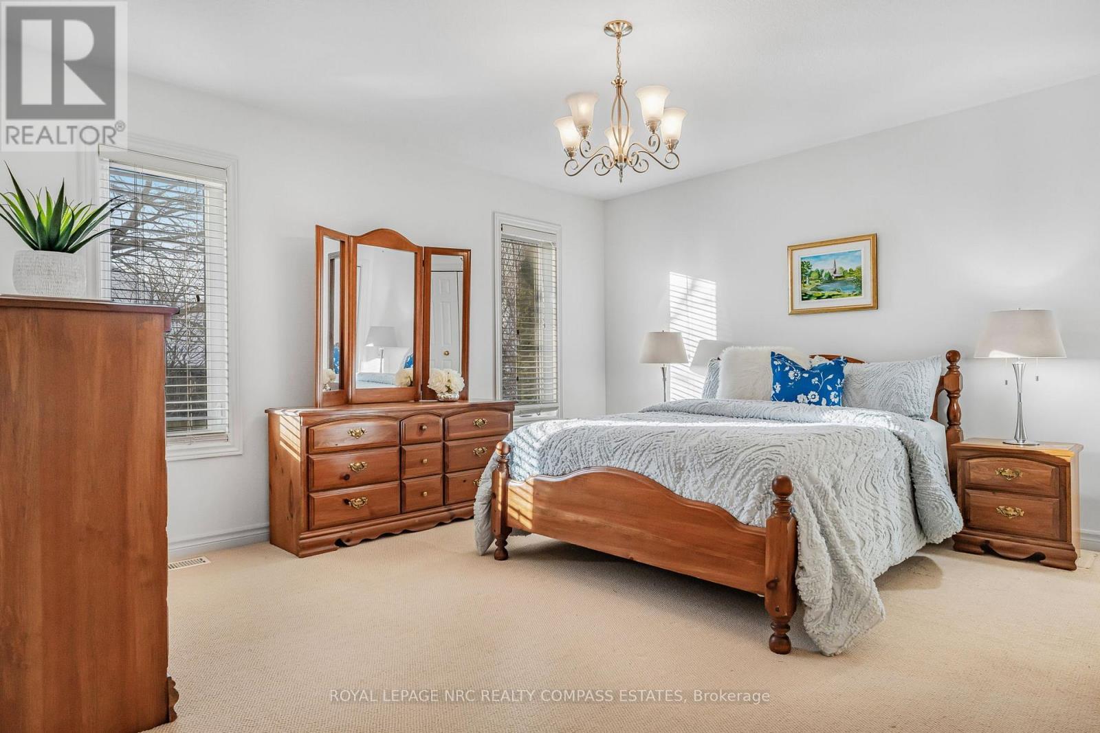 












14 HOPE AVENUE

,
Niagara-on-the-Lake (Virgil),




Ontario
L0S1T0

