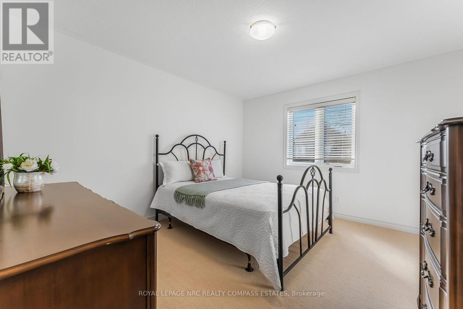 












14 HOPE AVENUE

,
Niagara-on-the-Lake (Virgil),




Ontario
L0S1T0

