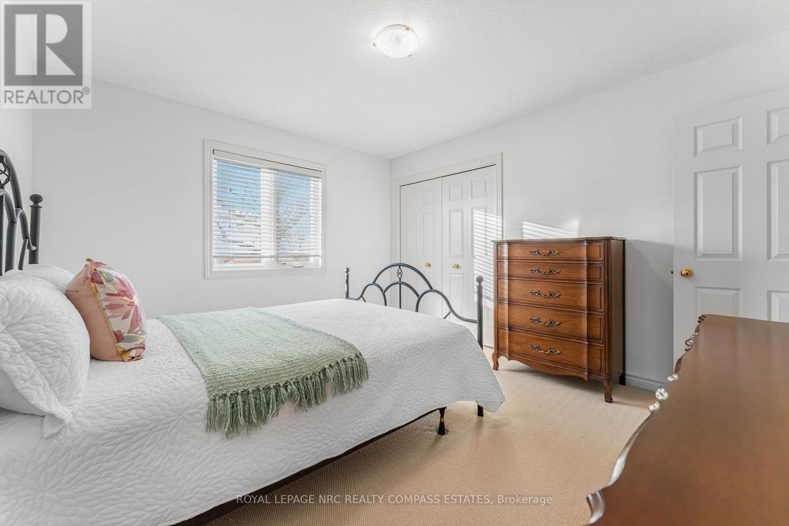 












14 HOPE AVENUE

,
Niagara-on-the-Lake (Virgil),




Ontario
L0S1T0

