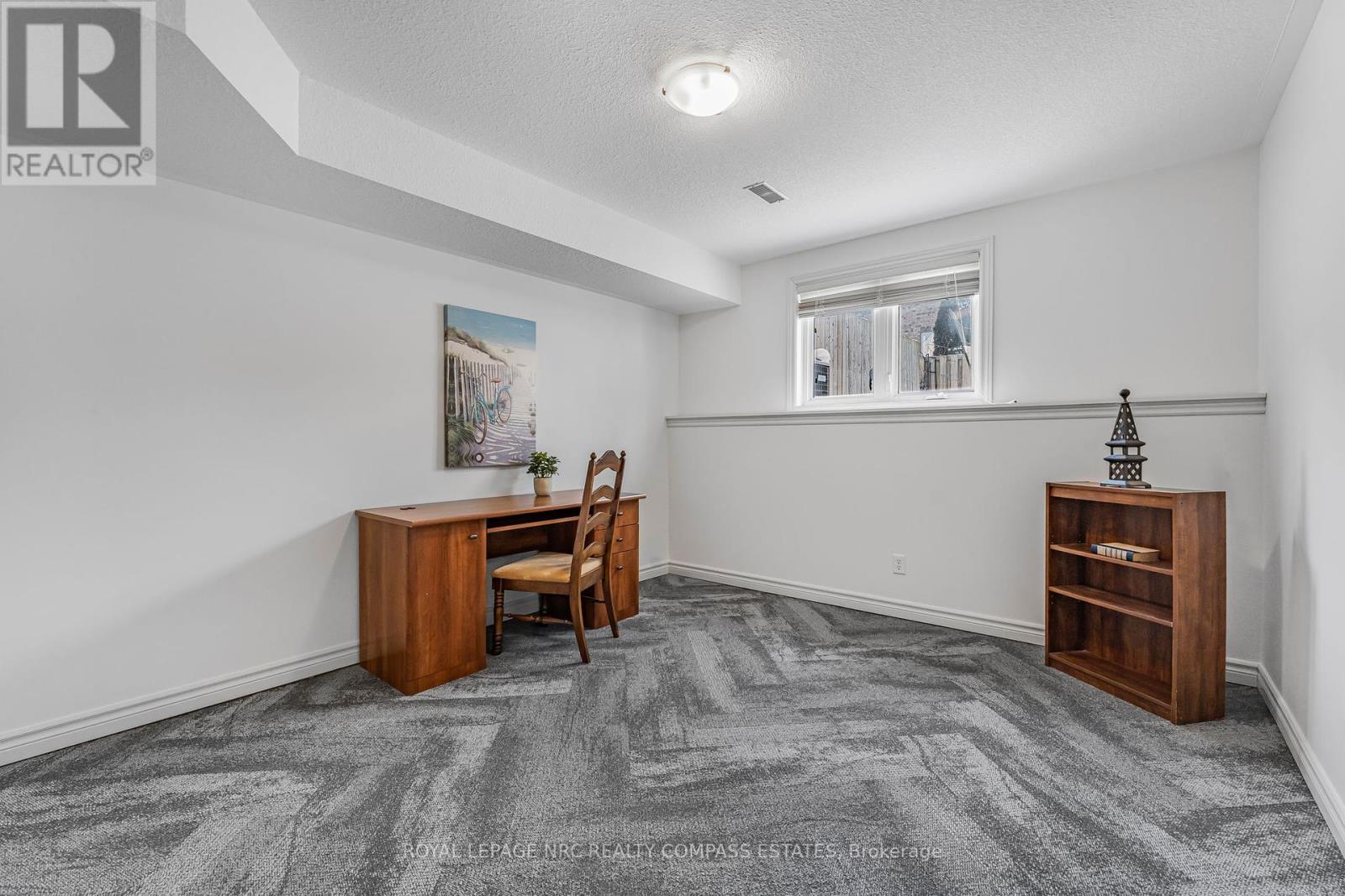 












14 HOPE AVENUE

,
Niagara-on-the-Lake (Virgil),




Ontario
L0S1T0

