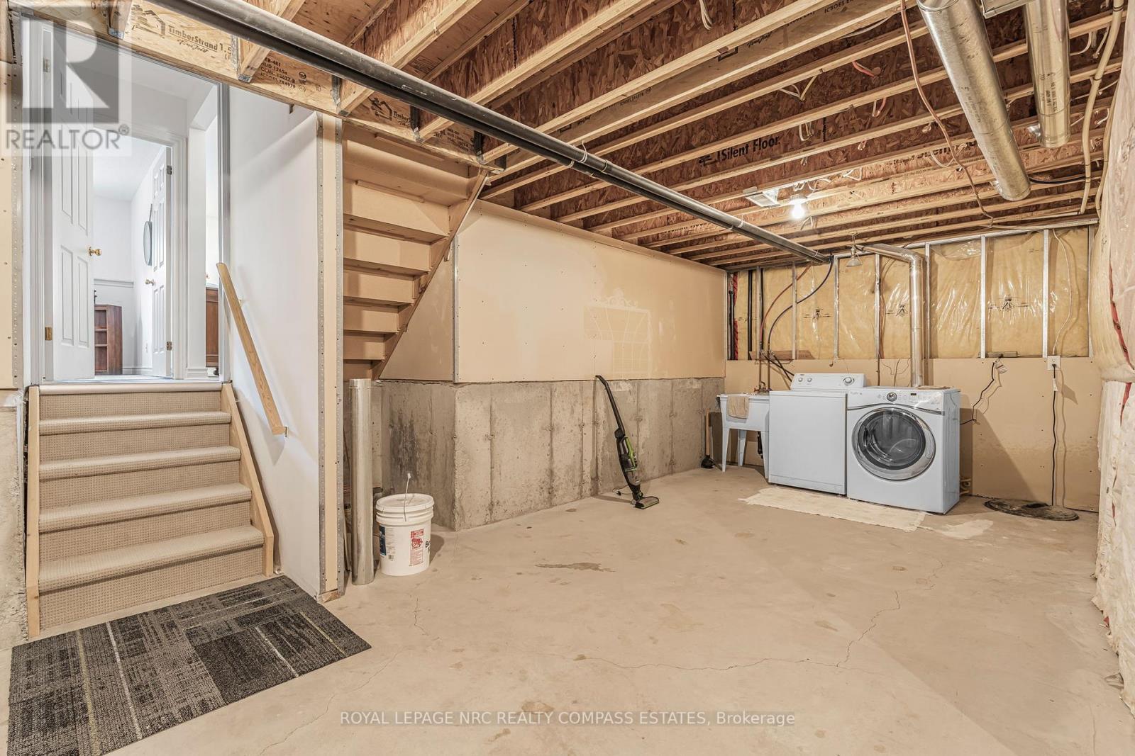 












14 HOPE AVENUE

,
Niagara-on-the-Lake (Virgil),




Ontario
L0S1T0

