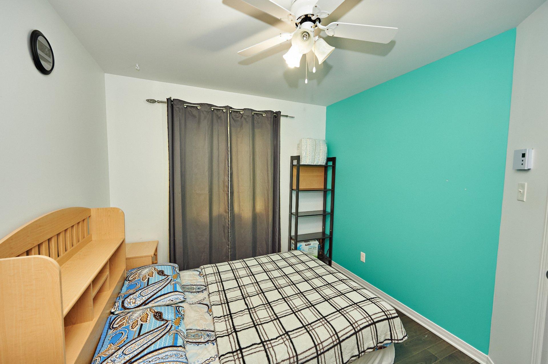 









142


Rue Lucien-Gendron

, 1,
Gatineau (Gatineau),




QC
J8P0J1

