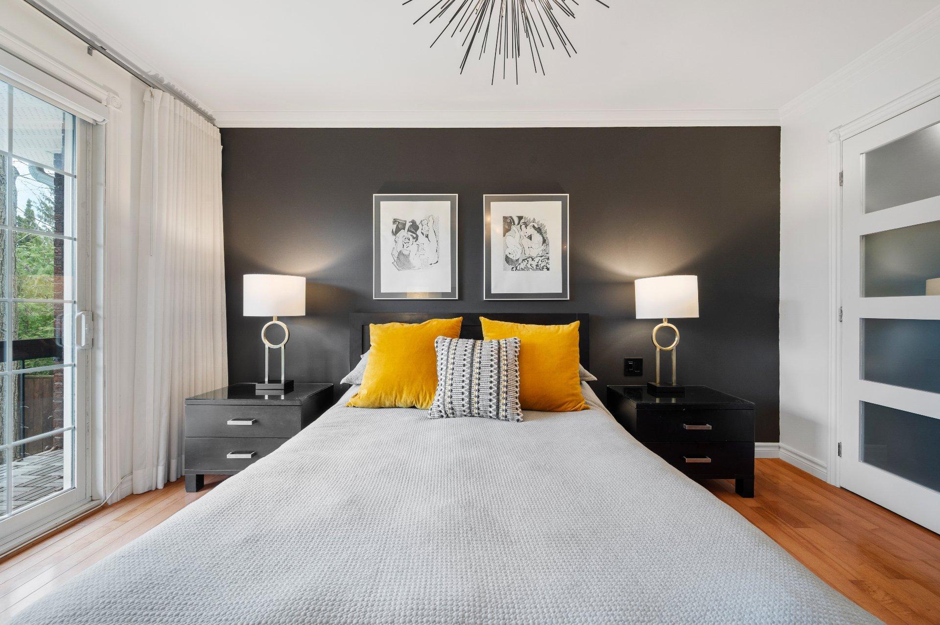 









838


Rue Gault

,
Mont-Saint-Hilaire,




QC
J3H3Y6

