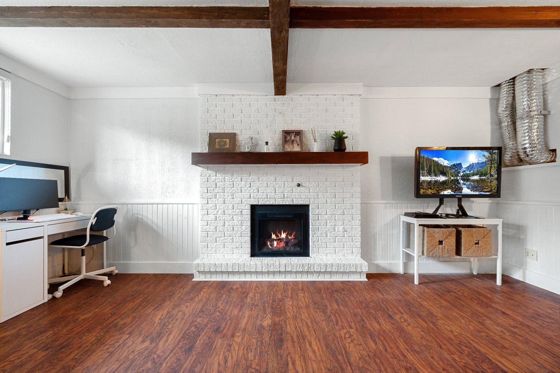 









838


Rue Gault

,
Mont-Saint-Hilaire,




QC
J3H3Y6

