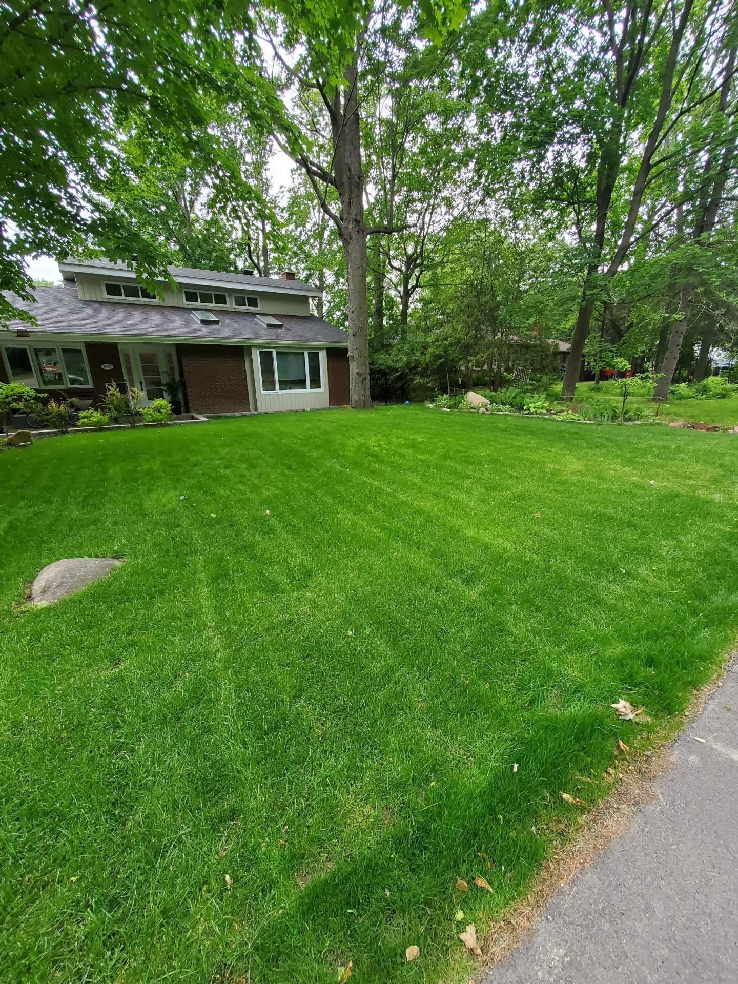 









838


Rue Gault

,
Mont-Saint-Hilaire,




QC
J3H3Y6

