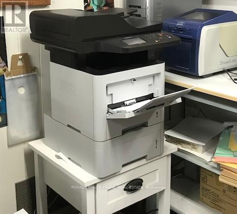 












5 HASTINGS STREET N

,
Bancroft (Bancroft Ward),




Ontario
K0L1C0

