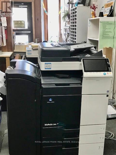 












5 HASTINGS STREET N

,
Bancroft (Bancroft Ward),




Ontario
K0L1C0

