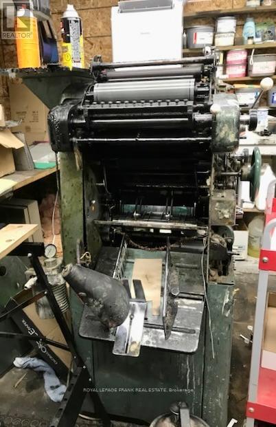 












5 HASTINGS STREET N

,
Bancroft (Bancroft Ward),




Ontario
K0L1C0

