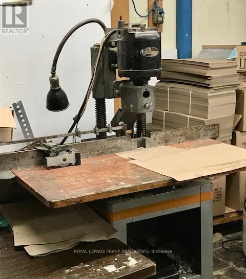 












5 HASTINGS STREET N

,
Bancroft (Bancroft Ward),




Ontario
K0L1C0

