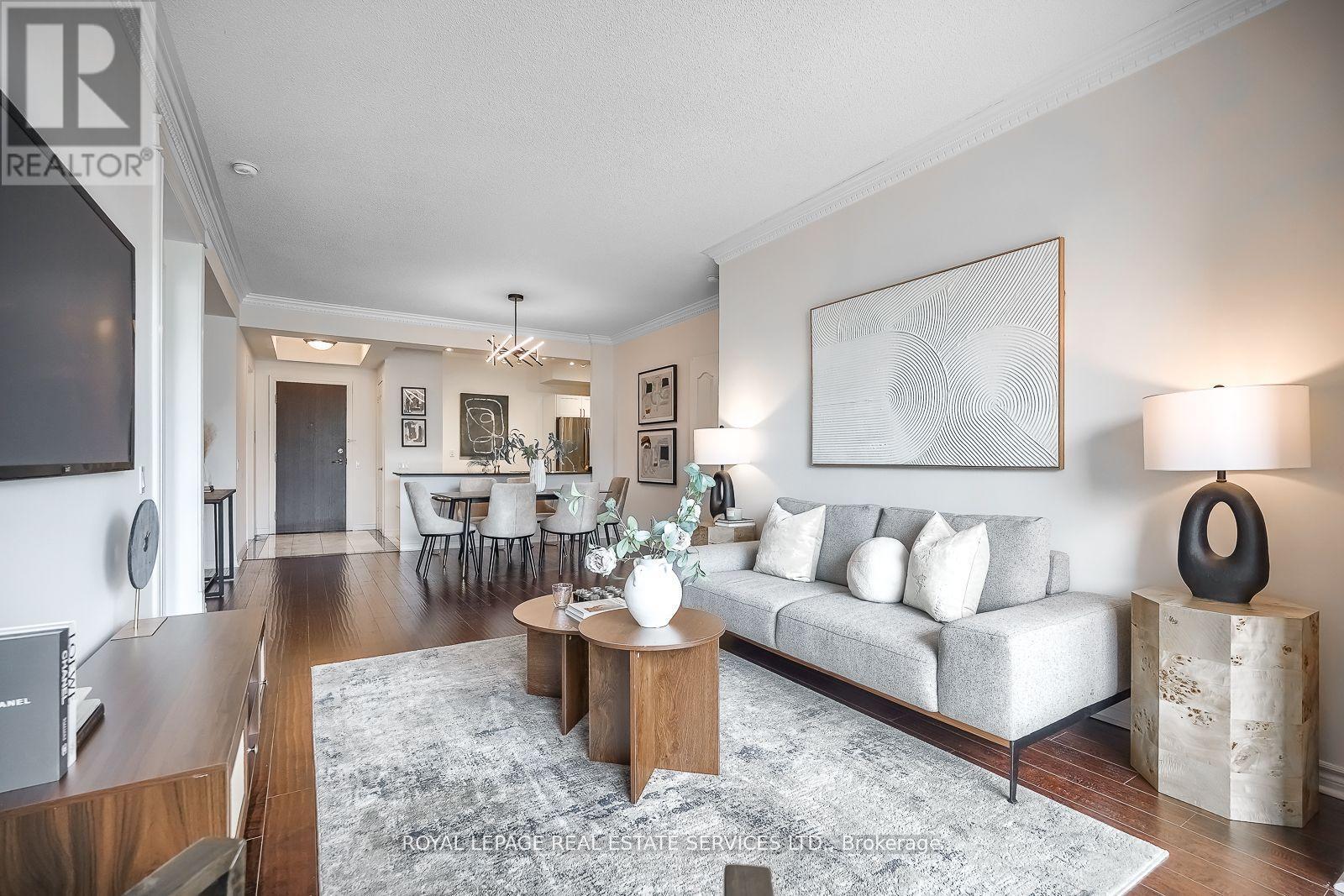 












811 - 18 WILLIAM CARSON CRESCENT E

,
Toronto,




Ontario
M2P2G6

