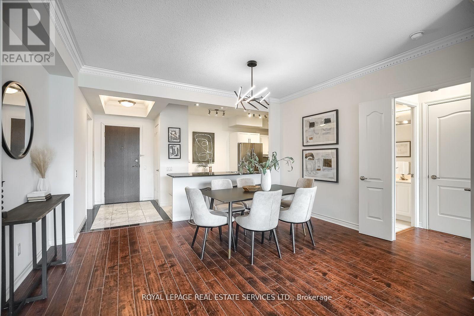 












811 - 18 WILLIAM CARSON CRESCENT E

,
Toronto,




Ontario
M2P2G6

