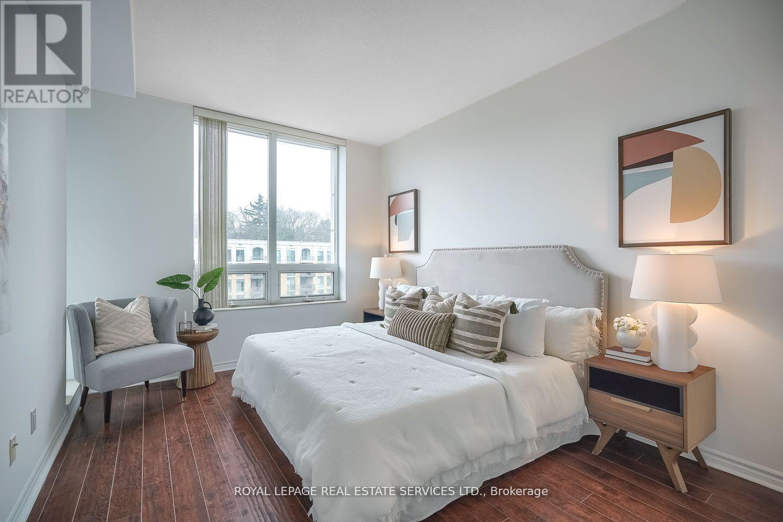 












811 - 18 WILLIAM CARSON CRESCENT E

,
Toronto,




Ontario
M2P2G6


